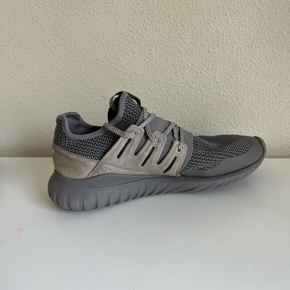 ADIDAS Men's Originals Tubular Radial Casual Sneakers size 10 - Picture 5 of 7